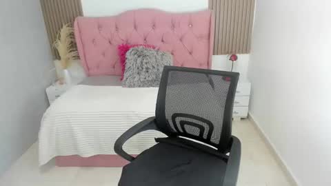 FANNY online show from 02-11-26, 12:26