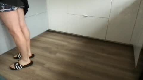 Alex online show from 10-16-25, 08:04