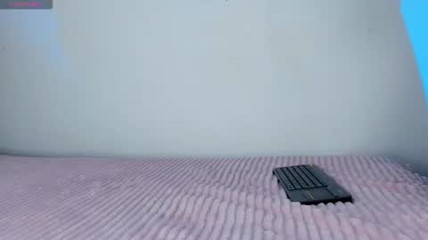 Snapshot of fantastic_asians2 chatting on 11-28-25, 06:43 Ale online show from 11-28-25, 06:43