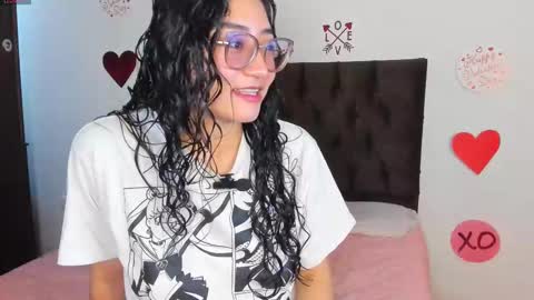 Snapshot of fantastic_asians2 chatting on 02-04-26, 10:15 Ale online show from 02-04-26, 10:15
