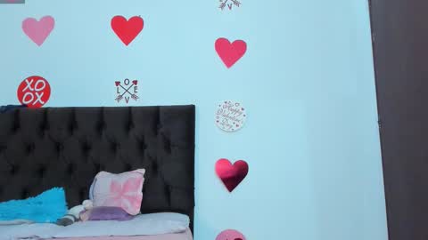 Snapshot of fantastic_asians2 chatting on 02-13-26, 08:49 Ale online show from 02-13-26, 08:49