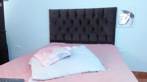 Snapshot of fantastic_asians2 chatting on 03-03-26, 04:35 Ale online show from 03-03-26, 04:35