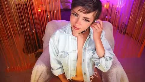 Fantastic Sonya online show from 11-24-25, 01:16