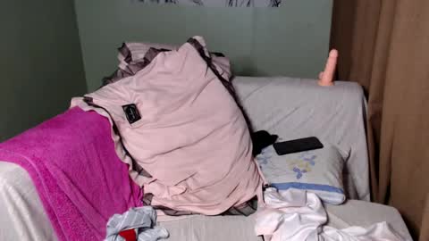 Snapshot of fantasy_davidxx chatting on 03-06-25, 03:24 David online show from 03-06-25, 03:24