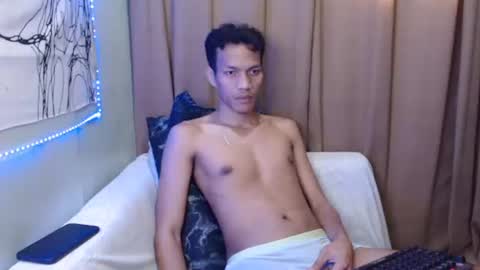 Snapshot of fantasy_davidxx chatting on 11-26-25, 06:25 David online show from 11-26-25, 06:25