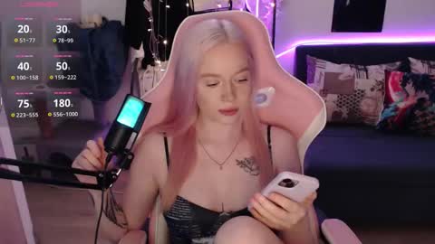 Snapshot of fantasy_lisa chatting on 01-09-26, 02:47 Lisa online show from 01-09-26, 02:47