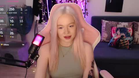 Snapshot of fantasy_lisa chatting on 01-10-26, 01:51 Lisa online show from 01-10-26, 01:51