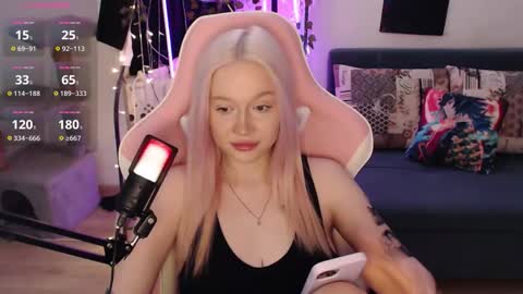 Snapshot of fantasy_lisa chatting on 01-11-26, 01:54 Lisa online show from 01-11-26, 01:54