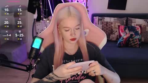 Snapshot of fantasy_lisa chatting on 01-12-26, 01:55 Lisa online show from 01-12-26, 01:55