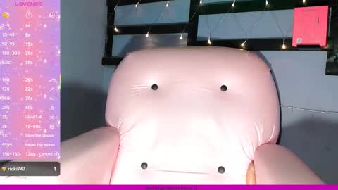 Snapshot of fantasyboobs3 chatting on 03-12-26, 08:15 fantasyboobs3 online show from 03-12-26, 08:15