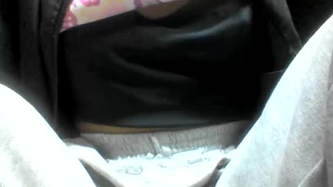 Snapshot of farantsaaly1 chatting on 09-10-25, 10:37 farantsaaly1 online show from 09-10-25, 10:37