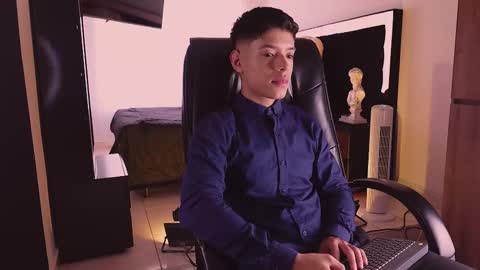 farid_jake_ online show from 10-02-25, 07:43