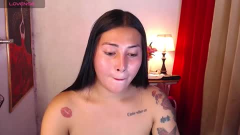 Snapshot of farrah_usan chatting on 02-26-26, 12:59 farrah_usan online show from 02-26-26, 12:59