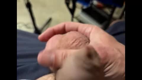 Snapshot of fartinmymouthplz chatting on 09-24-25, 01:53 fartinmymouthplz online show from 09-24-25, 01:53