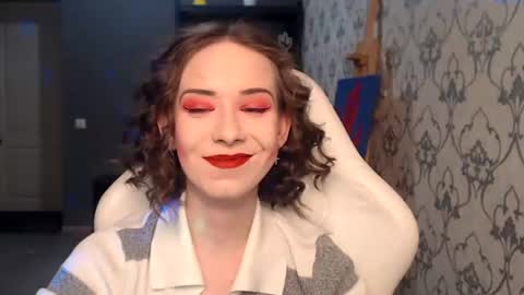 Fascinating   Eyes online show from 06-17-26, 09:38