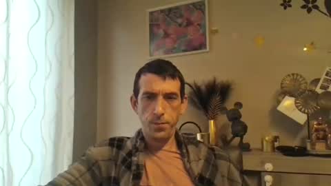 Snapshot of fasterlife chatting on 01-12-25, 09:08 Fastlife online show from 01-12-25, 09:08