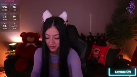 Snapshot of fatalenellie chatting on 12-22-25, 10:40 Nellie online show from 12-22-25, 10:40