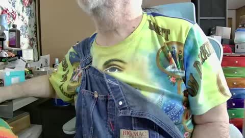 Snapshot of fatfreddythecat chatting on 12-22-24, 09:42 Fred. online show from 12-22-24, 09:42