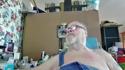 Snapshot of fatfreddythecat chatting on 12-26-24, 05:51 Fred. online show from 12-26-24, 05:51