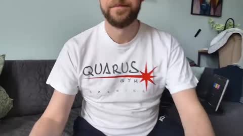 Snapshot of fattenmenow chatting on 03-09-25, 01:59 fattenmenow online show from 03-09-25, 01:59