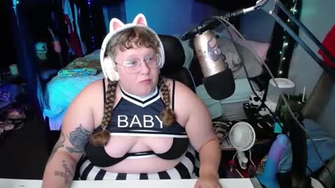 FatVeronica online show from 01-19-25, 10:17