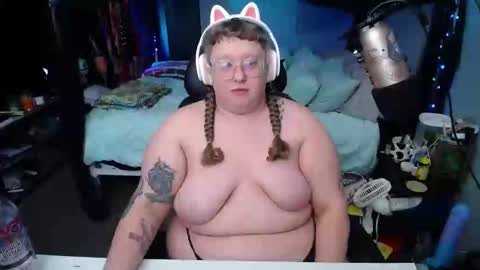 FatVeronica online show from 02-20-25, 04:46