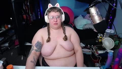 FatVeronica online show from 02-28-25, 06:31