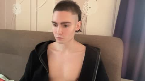 Faust online show from 04-24-26, 01:57