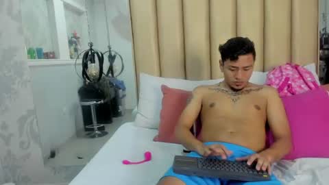 Snapshot of fcklovers_ chatting on 06-19-26, 12:31 Luna and Leoh online show from 06-19-26, 12:31