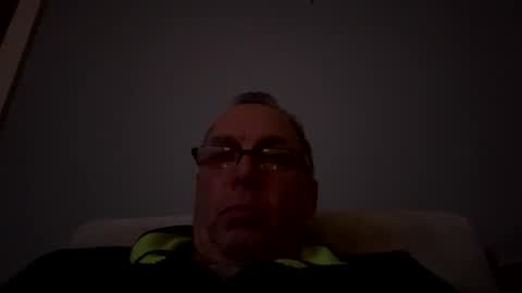 Snapshot of fdguy44 chatting on 02-04-26, 02:39 K online show from 02-04-26, 02:39