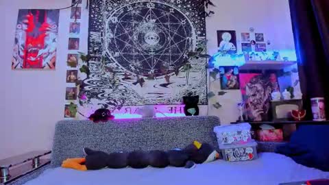 Snapshot of fearlessdiva_x chatting on 07-16-26, 03:34 Diva online show from 07-16-26, 03:34
