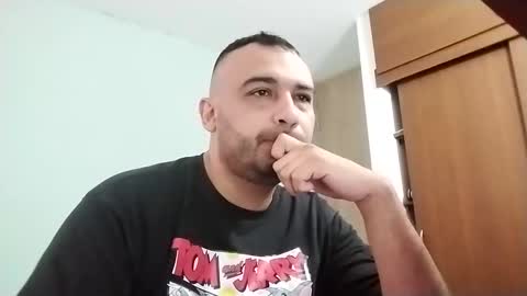 Snapshot of federikofer2 chatting on 02-16-25, 11:38 federico online show from 02-16-25, 11:38