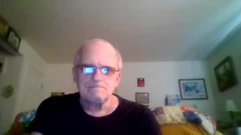 Snapshot of fedoratheexplorer70 chatting on 07-15-26, 05:18 fedoratheexplorer70 online show from 07-15-26, 05:18