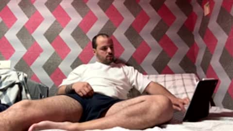feet_fet online show from 04-28-26, 12:10
