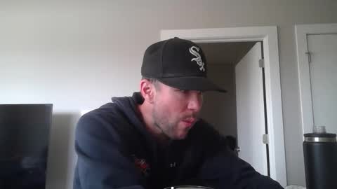 Snapshot of feetlovergh2 chatting on 05-01-26, 07:40 Ethan Slayher online show from 05-01-26, 07:40
