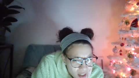 Soley online show from 01-13-25, 05:33