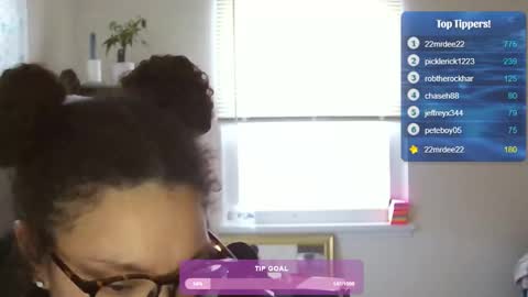 Soley online show from 01-29-25, 10:22