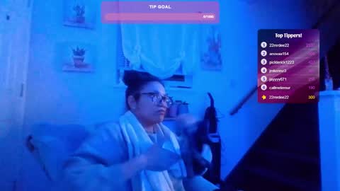 Soley online show from 03-05-25, 01:42