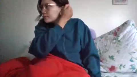 Soley online show from 10-26-25, 10:04