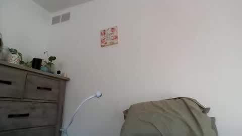 Soley online show from 01-18-26, 08:12