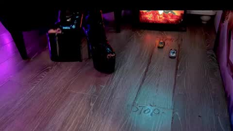 FeetVibe online show from 12-18-25, 09:48