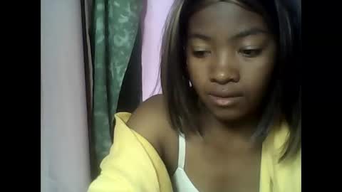 Snapshot of felice364342 chatting on 06-09-26, 06:03 felice364342 online show from 06-09-26, 06:03