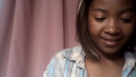 Snapshot of felice364342 chatting on 06-12-26, 08:41 felice364342 online show from 06-12-26, 08:41