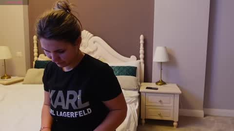 Snapshot of feliciakrige chatting on 03-02-25, 08:50 FeliciaKrige online show from 03-02-25, 08:50