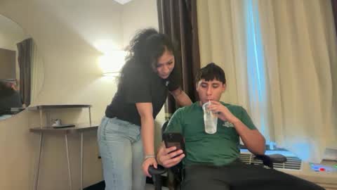 Snapshot of felinasolx chatting on 12-19-25, 04:25 felinasolx online show from 12-19-25, 04:25