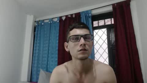 Snapshot of felipe227 chatting on 01-30-25, 10:41 jhonatan felipe online show from 01-30-25, 10:41
