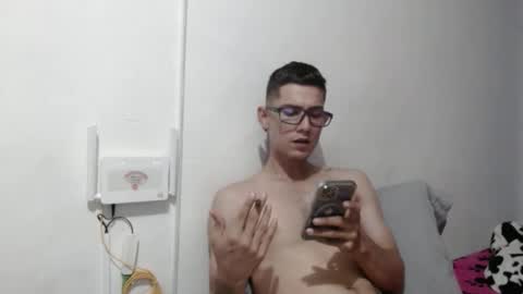 Snapshot of felipe227 chatting on 02-23-25, 11:58 jhonatan felipe online show from 02-23-25, 11:58