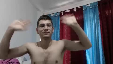 Snapshot of felipe227 chatting on 03-09-25, 03:05 jhonatan felipe online show from 03-09-25, 03:05