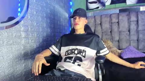 felipe fiire online show from 05-25-26, 08:15