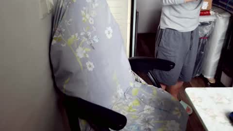 Snapshot of felixlau chatting on 12-23-25, 03:48 felixlau online show from 12-23-25, 03:48